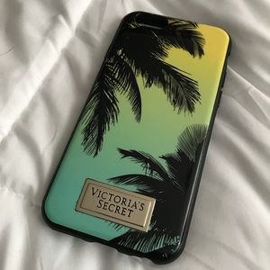 Victoria’s Secret iPhone 7 Case